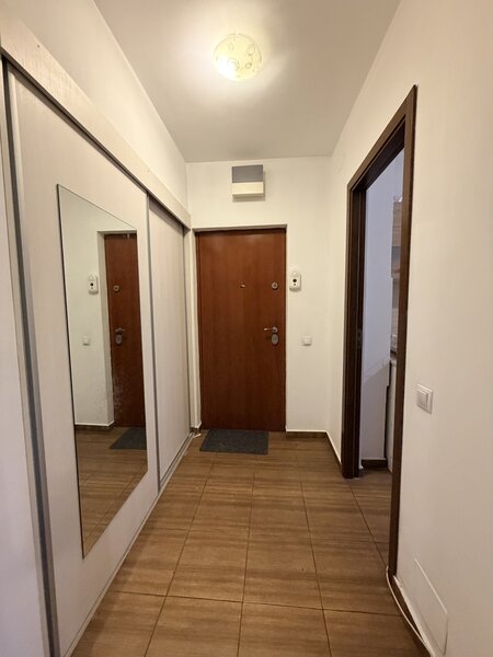 Dristor, 3 minute metrou, etajul 1, renovat.