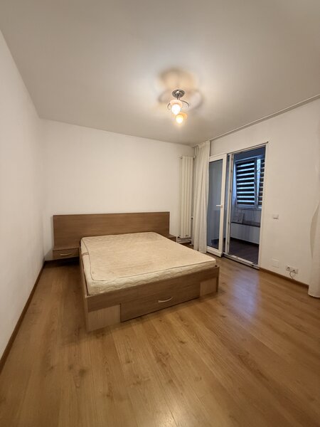 Dristor, 3 minute metrou, etajul 1, renovat.