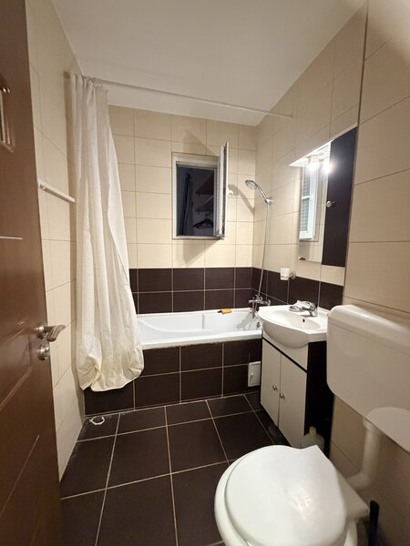 Dristor, 3 minute metrou, etajul 1, renovat.